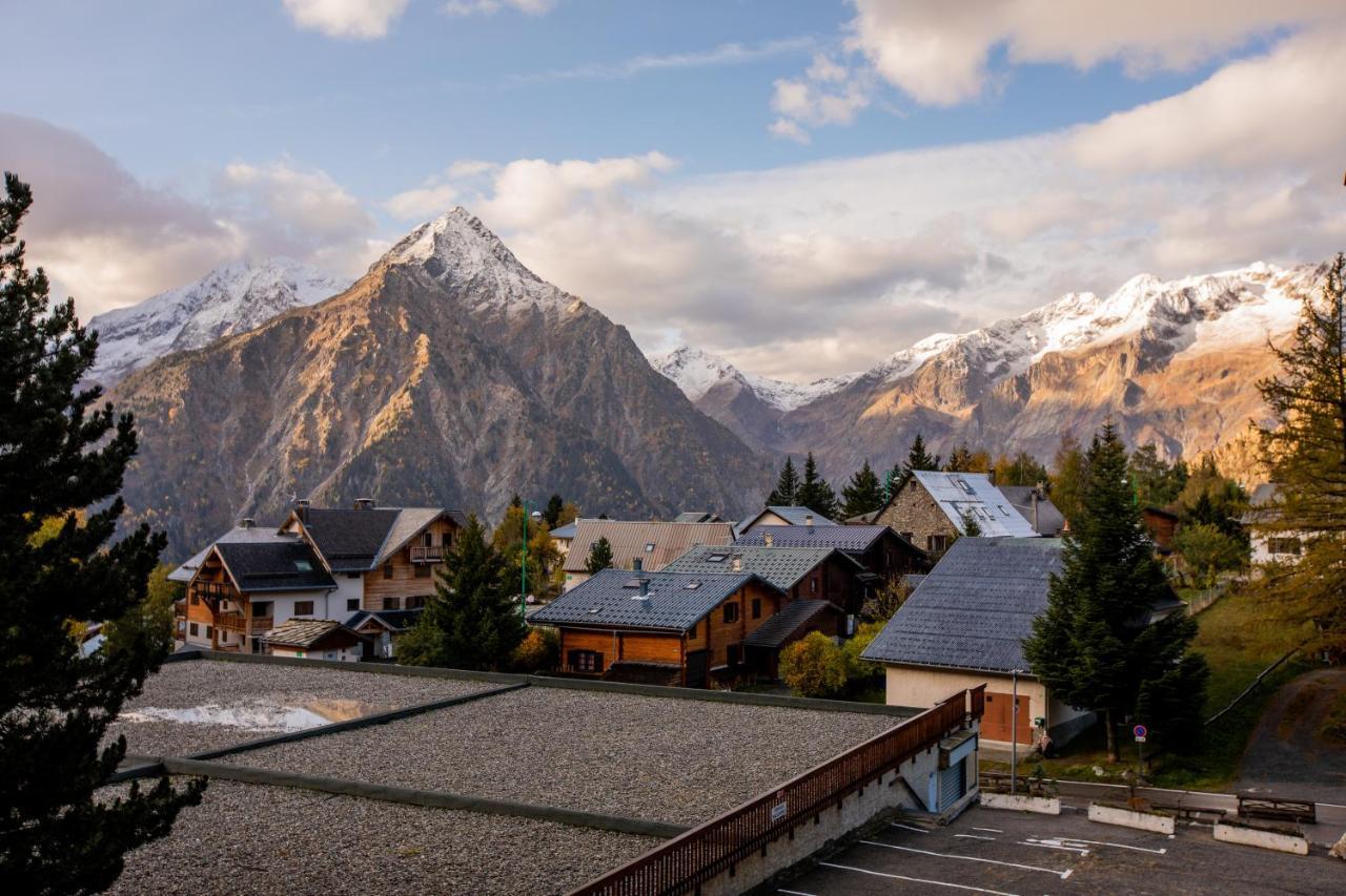 Appartamento Aux Pieds Des Pistes, Les 2 Alpes Vénosc Esterno foto