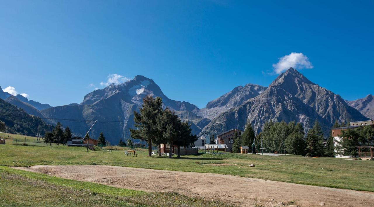 Appartamento Aux Pieds Des Pistes, Les 2 Alpes Vénosc Esterno foto